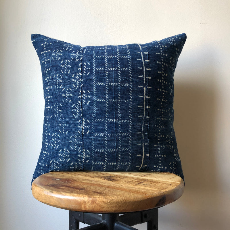 NAVY BLUE BAOULE Mudcloth Pillow Cover