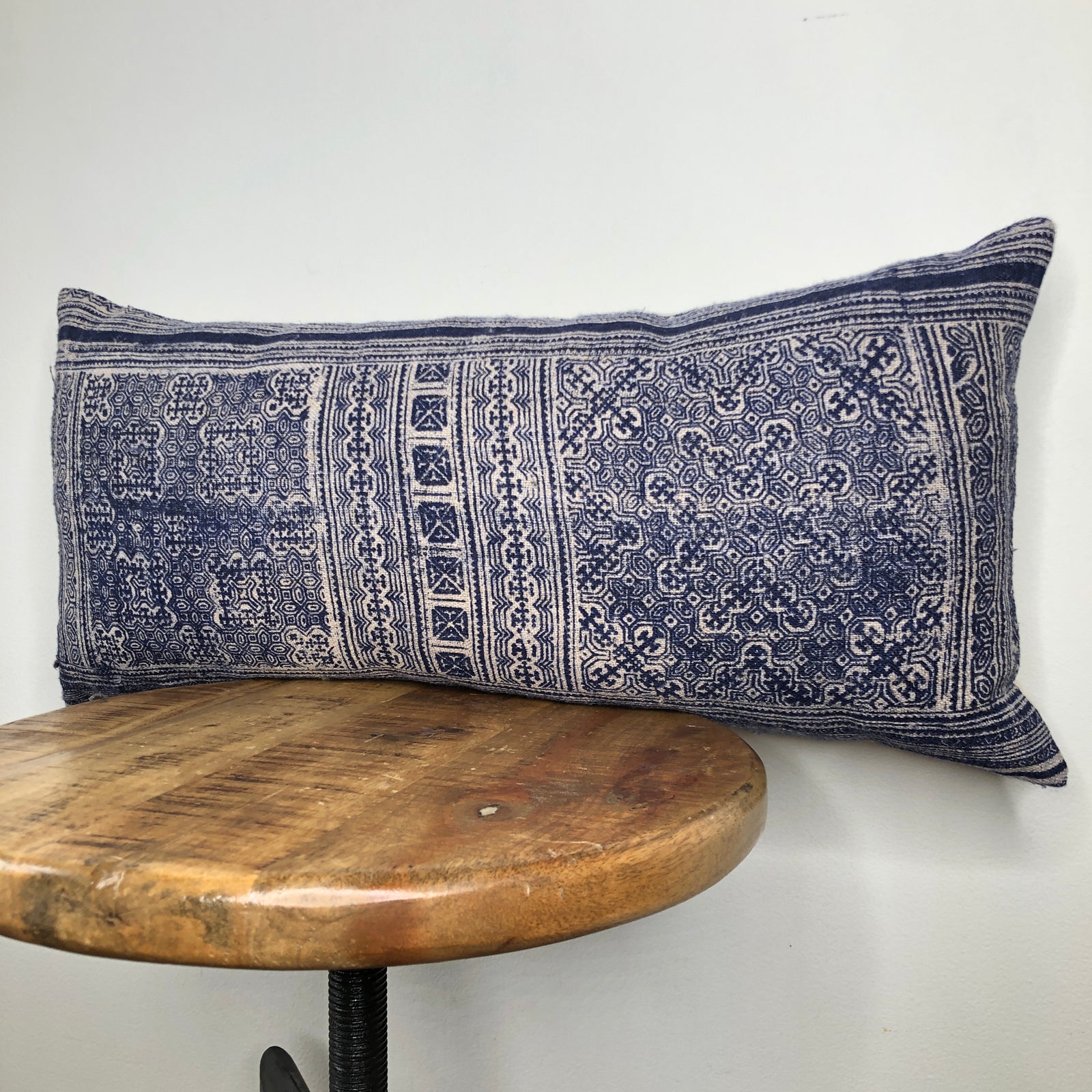 HMONG PILLOW LUMBAR, 12 x 36 pillow store case// Hmong, Indigo cotton, Vintage Hmong Pillow, bolster case, Farmhouse, Bohemian,Linen pillow cover