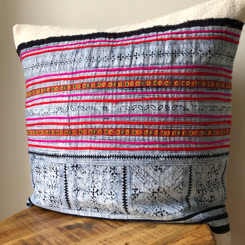 PINK HMONG ON WHITE MUDCLOTH Pillow Cover